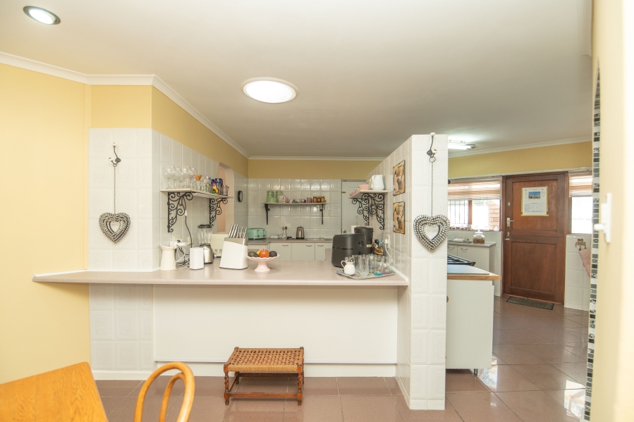 3 Bedroom Property for Sale in Summerstrand Eastern Cape